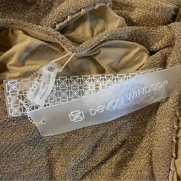 DEVON WINDSOR Maxine Dress Marigold
Gold knit metallic cut out Backless NWT S - Picture 13 of 14